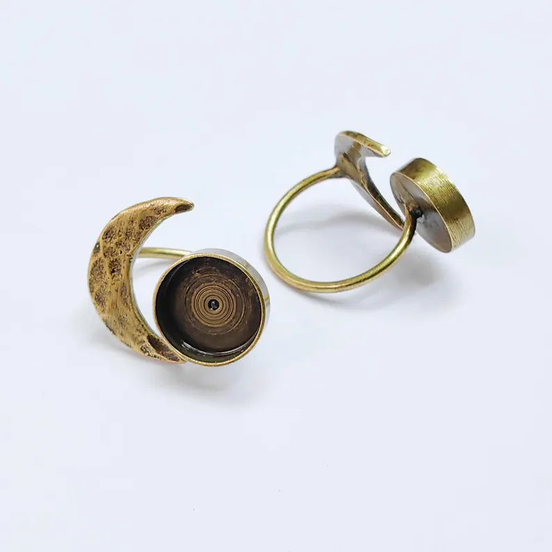 Crescent Moon Adjustable Ring, 12mm Bezel Setting, Antique Bronze Ring Base, G37626