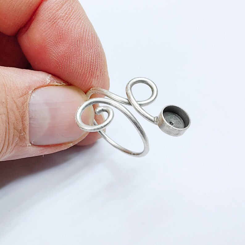 Adjustable Swirl Ring with 6mm Bezel, Antique Silver Plated Brass, Nickel Free, Lead Free, Handmade Jewelry Base G37629