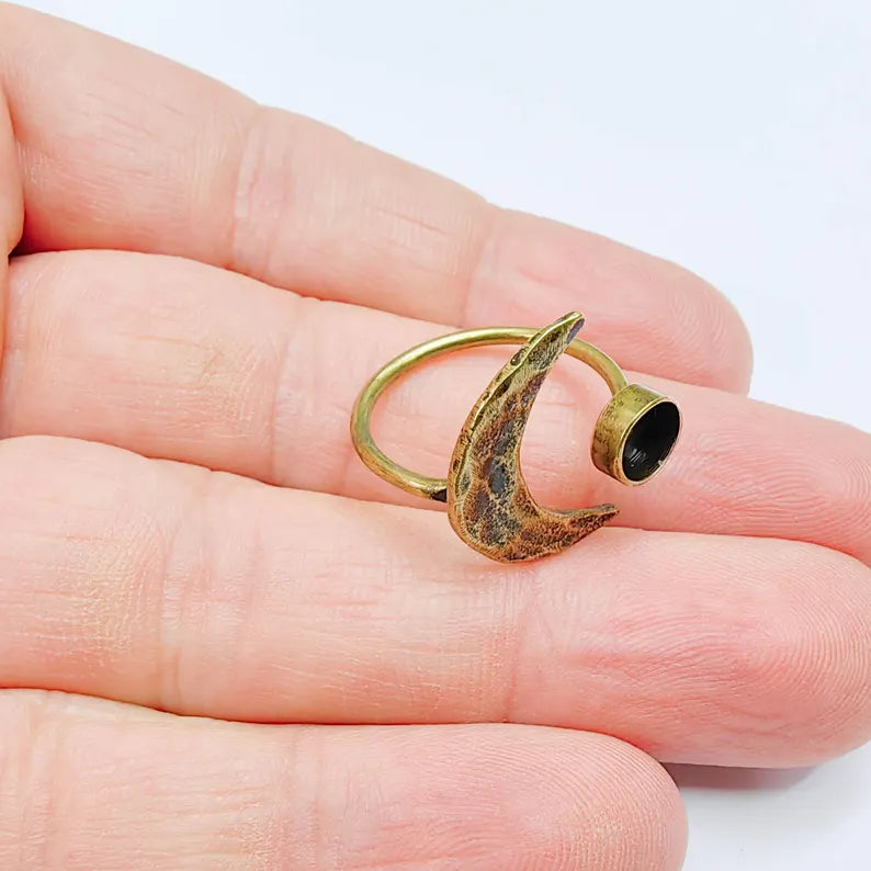 Crescent Moon Adjustable Ring, 6mm Bezel Setting, Antique Bronze Ring Base, G37633