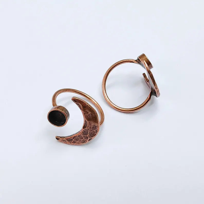 Crescent Moon Adjustable Ring, 6mm Bezel Setting, Antique Copper Ring Base, G37648