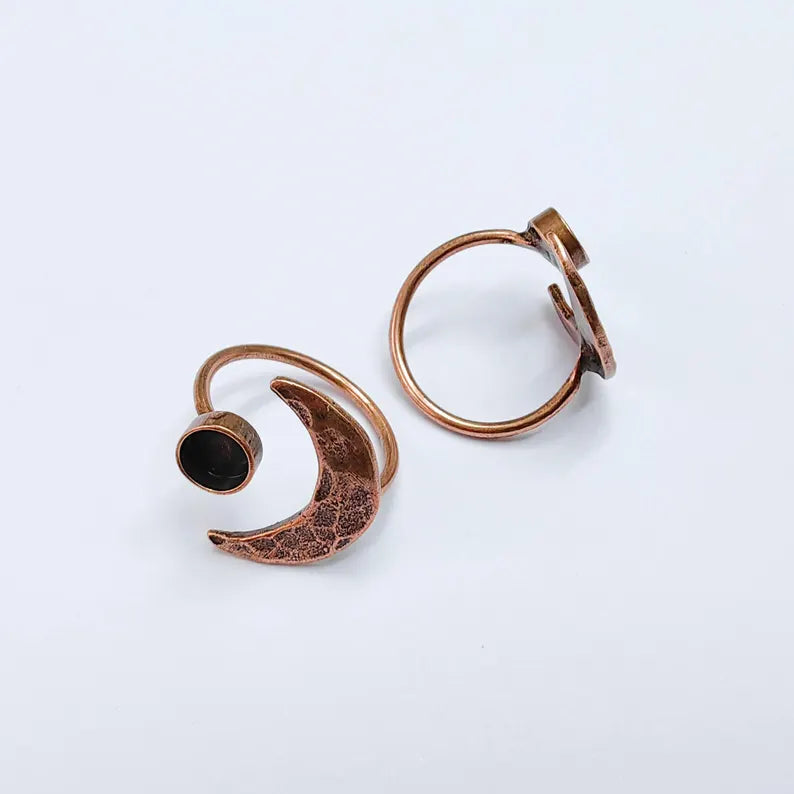 Crescent Moon Adjustable Ring, 6mm Bezel Setting, Antique Copper Ring Base, G37648