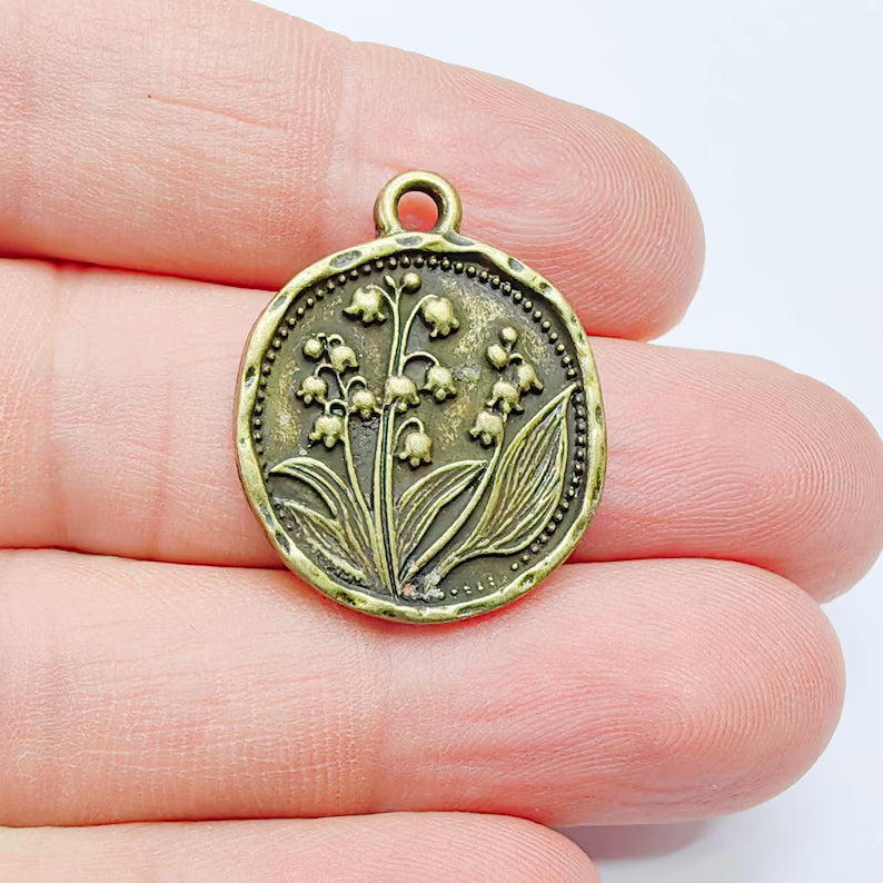 Lily of the Valley Charm, Floral Pendant, Boho Jewelry Supplies, Antique Bronze Plated, 27x22mm G37656