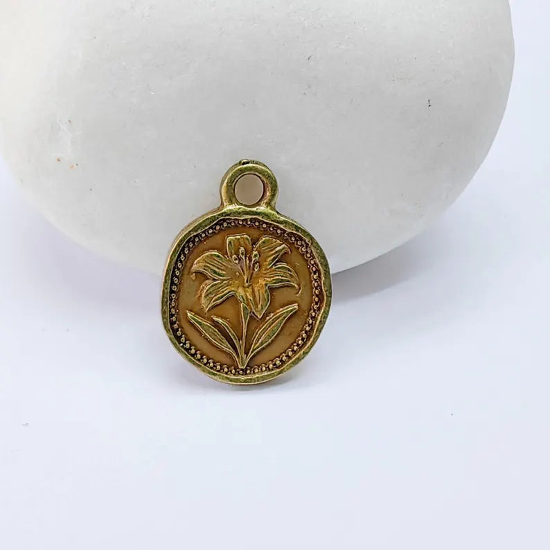 4 Lily Flower Charm, Double Sided Floral Pendant, Plant Earring, Antique Bronze Plated 16x13mm G37659