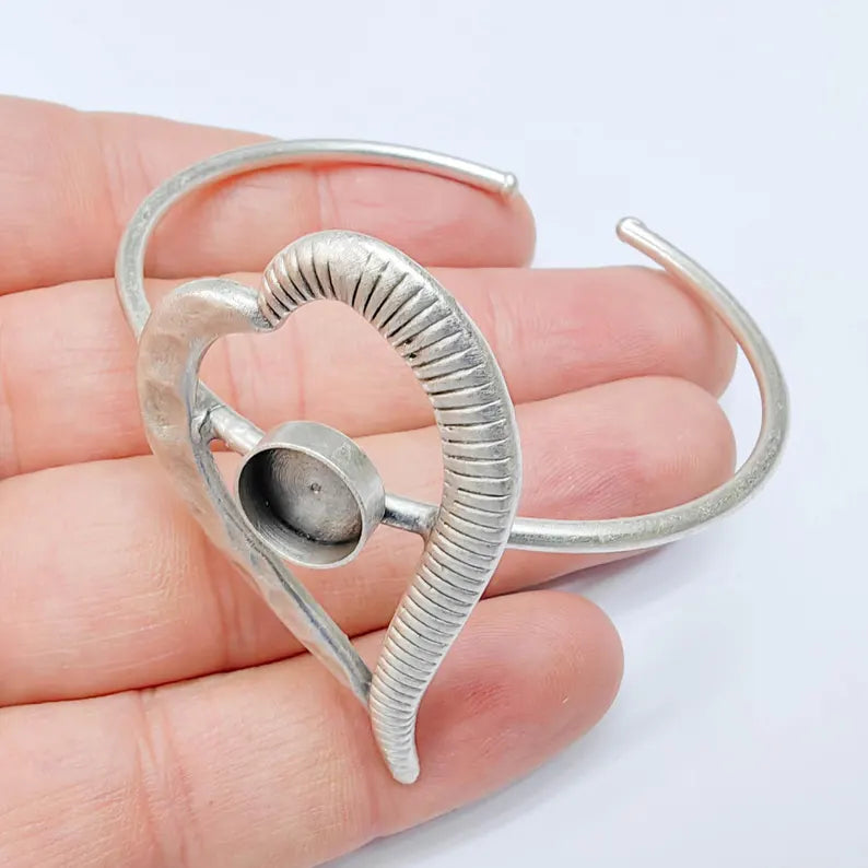 Heart Bezel Bracelet Base, 10mm Setting, Antique Silver, Adjustable Cuff, G37664