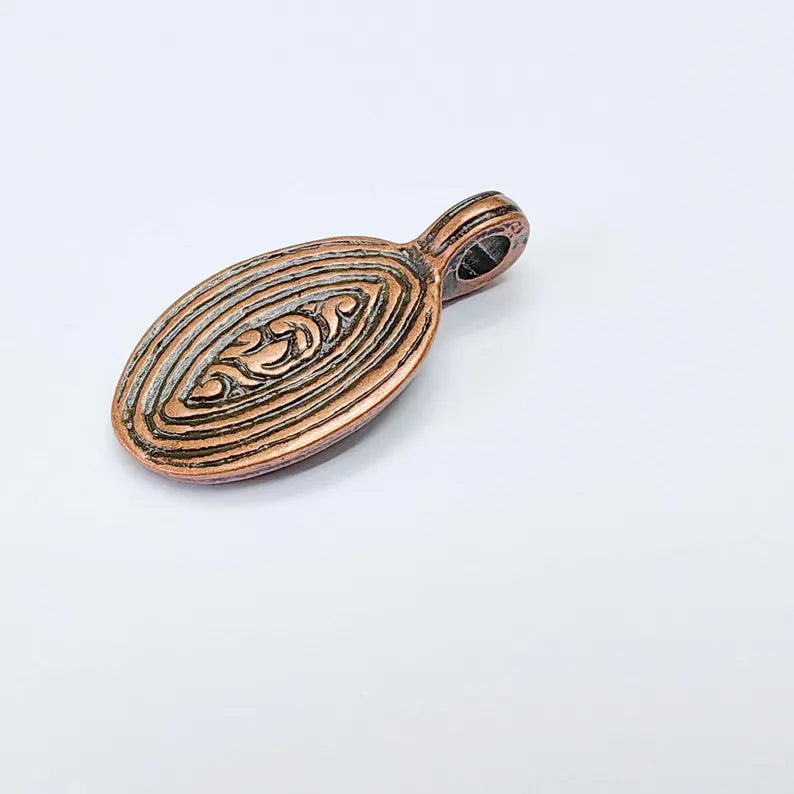 Textured Round Pendant, Antique Copper Plated Charm, 30x21mm Jewelry Finding G37677