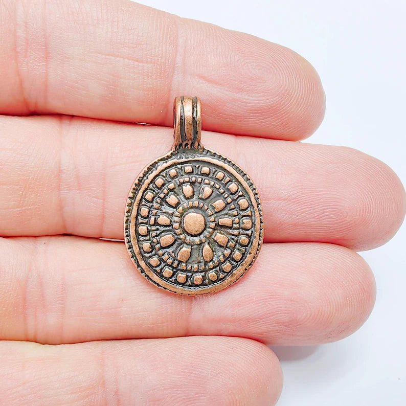 Antique Copper Round Pendant with Ornate Pattern 30x21mm, Nickel Free Charm for Necklace G37679