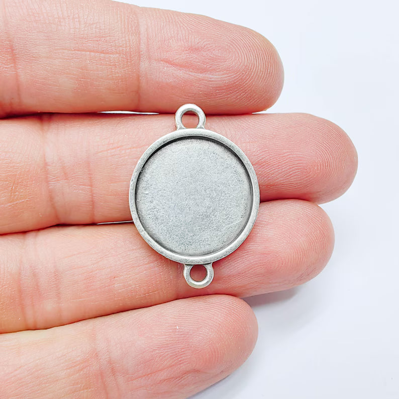 Round Connector Pendant 31x23mm, 20mm Bezel Setting, Antique Silver Plated Jewelry Base G37686