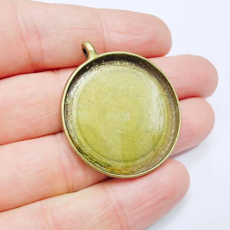 Round Pendant Blanks, Resin Bezel Bases, Mosaic Mountings, Dry flower Frame, Polymer Clay base, Antique Bronze Plated (35mm) G37689