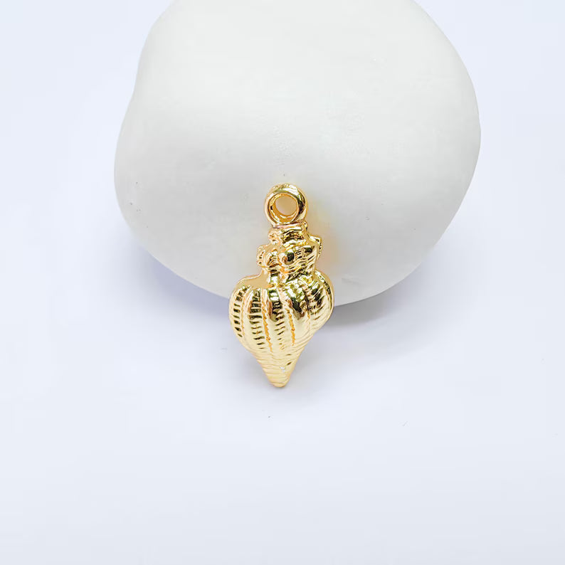 2 Sea Shell Charm, Ocean Inspired Design, Gold Color, Zamac Jewelry Finding, 23x11mm, G37695