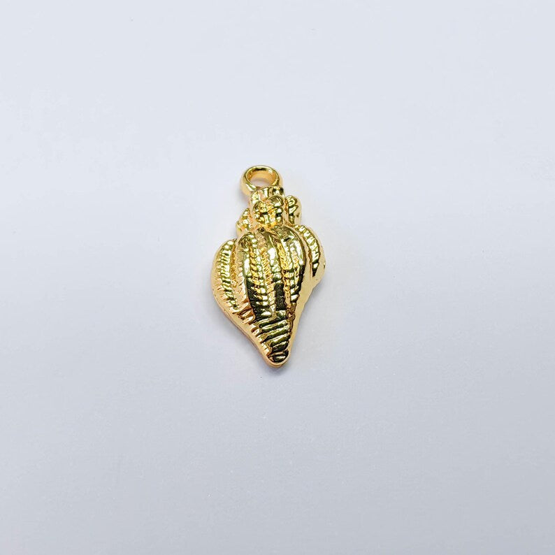 2 Sea Shell Charm, Ocean Inspired Design, Gold Color, Zamac Jewelry Finding, 23x11mm, G37695