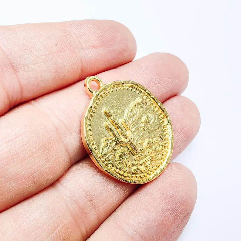 Round Desert Landscape Charm, Cactus Scenic Design, 24k Gold Color, Jewelry Finding, 32x27mm, G37701