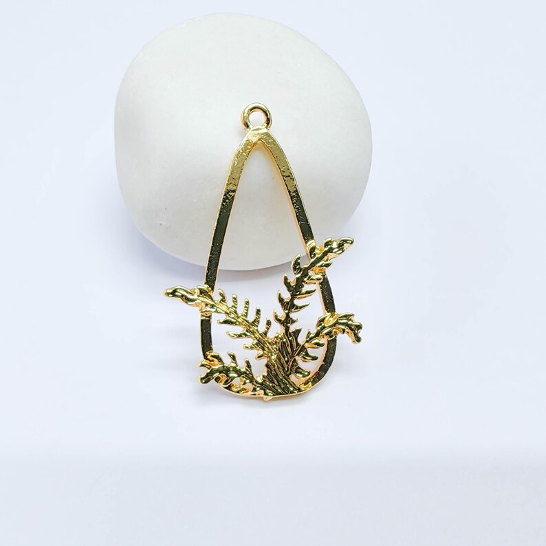 Teardrop Fern Leaf Charm, Botanical Nature Design, 24k Gold Color, Jewelry Finding, 45x29mm, G37708