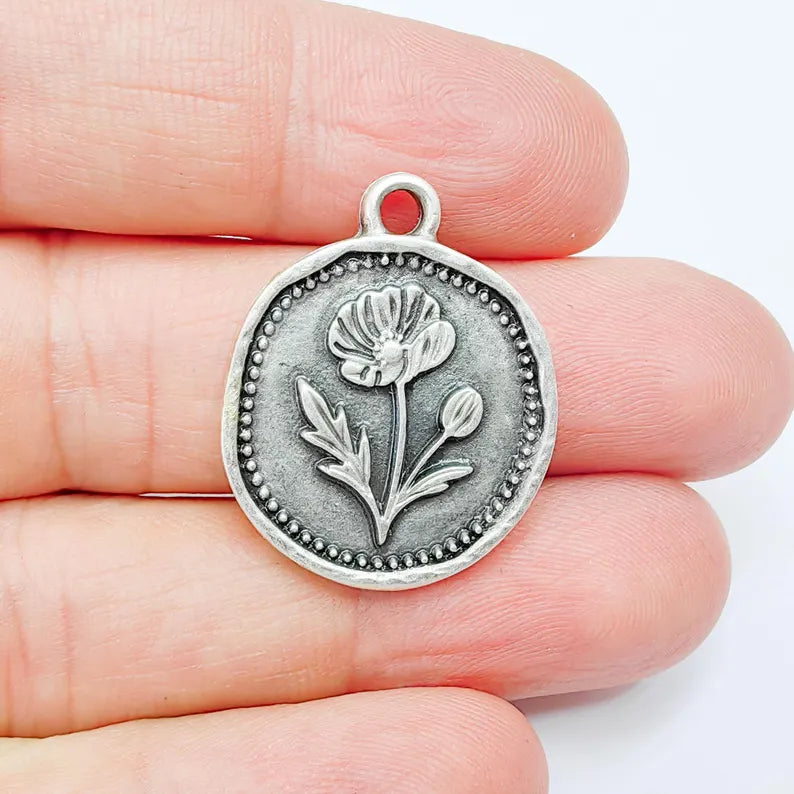 Poppy Flower Charm Pendant, Botanical Floral Design, Antique Silver Plated, Round Shape, 28x24mm, G37769