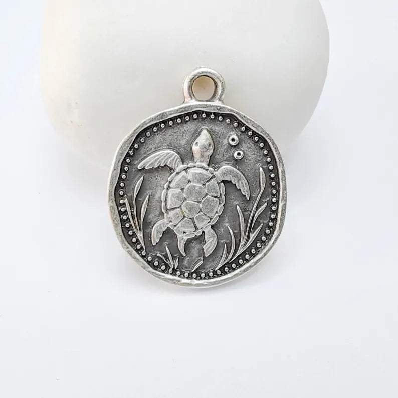 Lily Flower Charm Pendant, Botanical Floral Design, Antique Silver Plated, Round Shape, 28x24mm, G37774