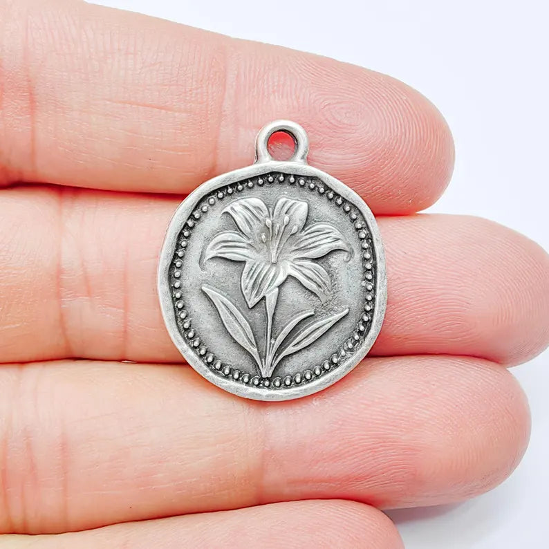 Lily Flower Charm Pendant, Botanical Floral Design, Antique Silver Plated, Round Shape, 28x24mm, G37774