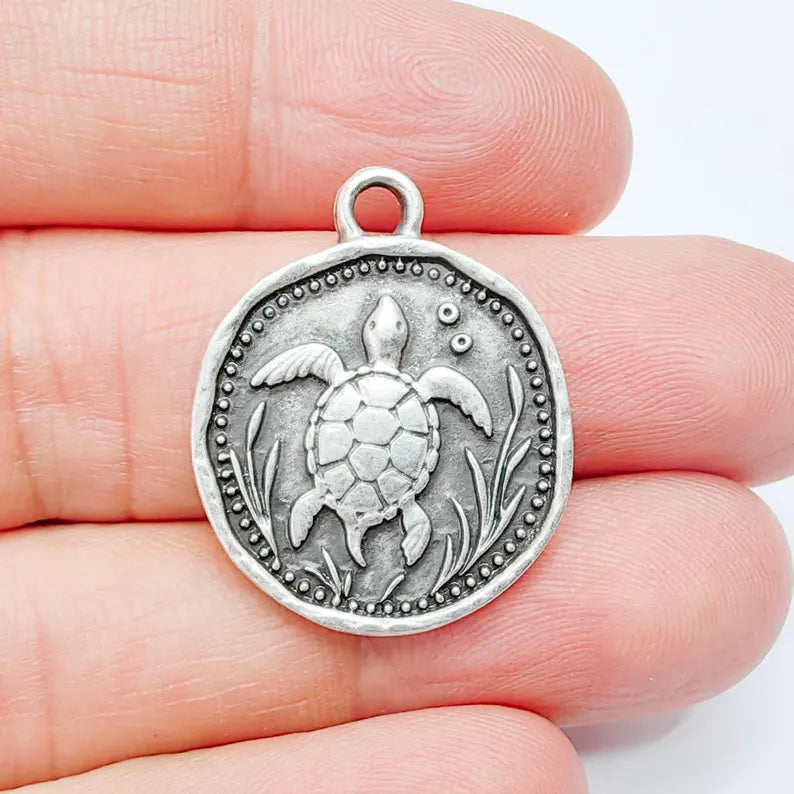 Sea Turtle Charm Pendant, Marine Animal Design, Antique Silver Plated, Round Shape, 28x24mm, G37777