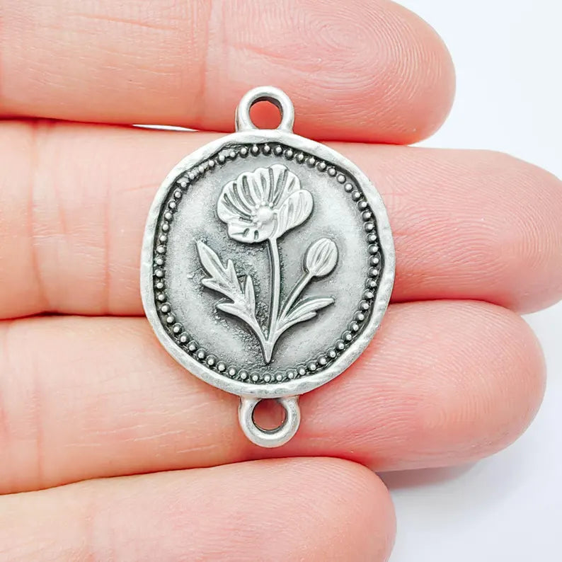 Poppy Flower Charm Connector, Botanical Floral Symbol, Round Coin, Antique Silver Plated 34x24mm, G37785
