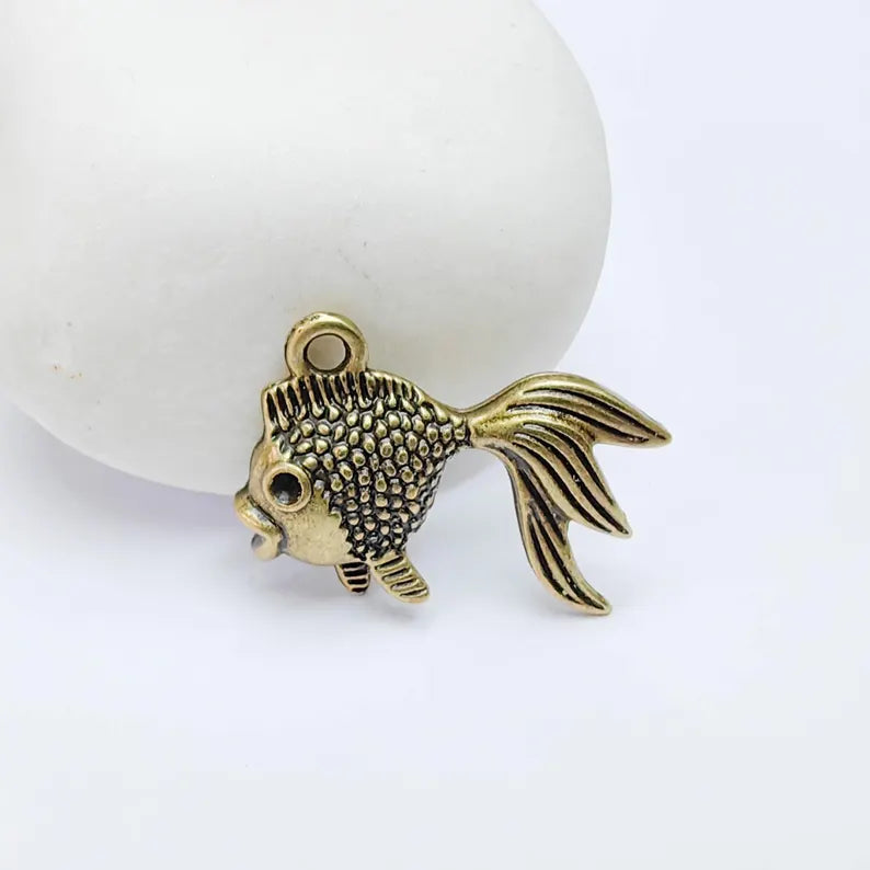 2 Goldfish Charm Pendant, Detailed Fish Design, Antique Bronze Plated, 27x18mm, G37720