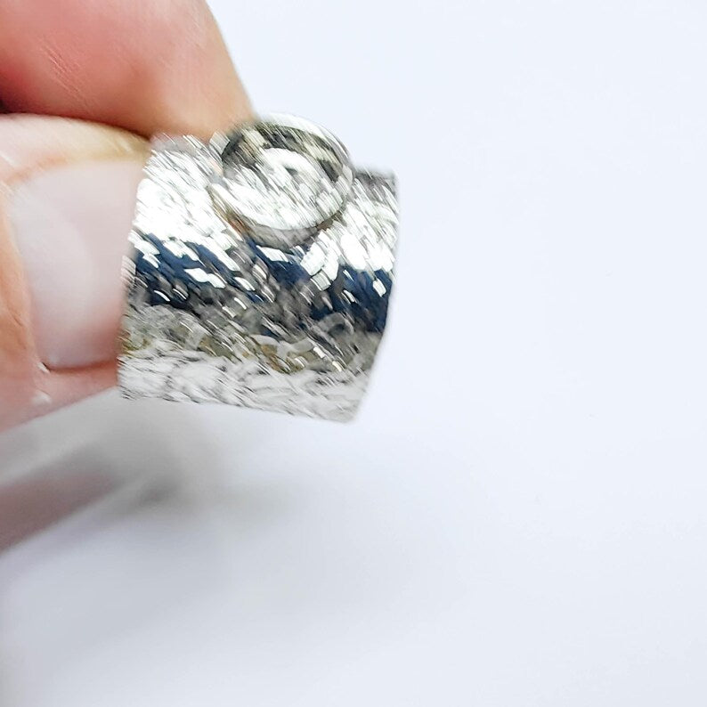 Shiny Silver Ring Setting, Cabochon Blank, Resin Bezel, Epoxy Base, Adjustable Brass 8mm G37732