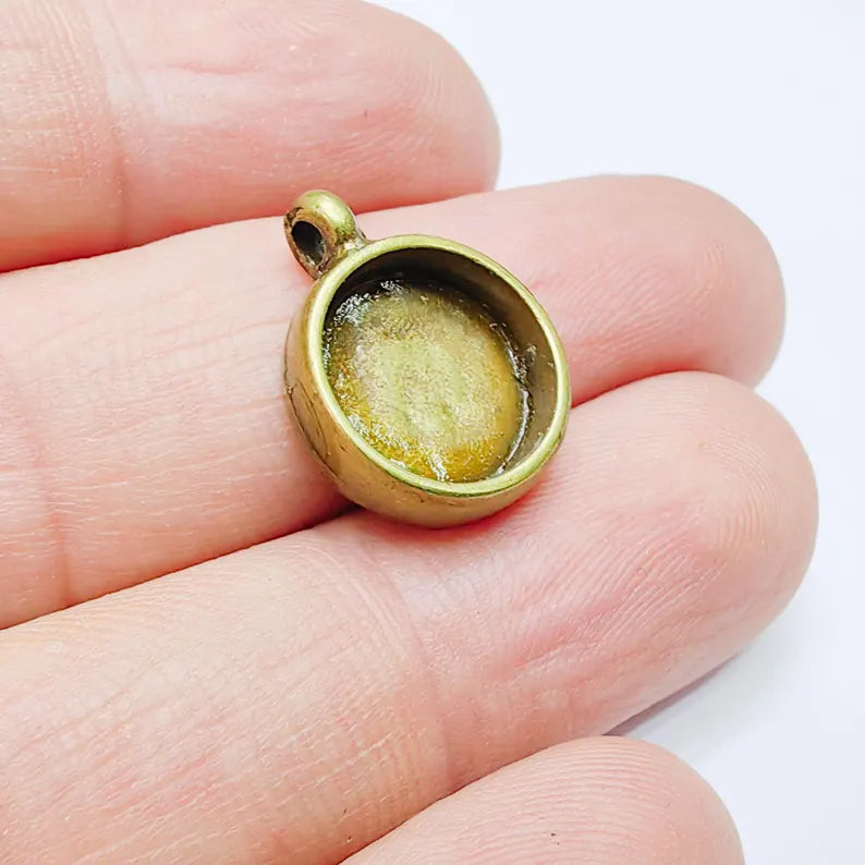 2 Round Pendant Blanks, Resin Bezel Bases, Mosaic Mountings, Dry flower Frame, Polymer Clay base, Antique Bronze Plated (12mm) G37740