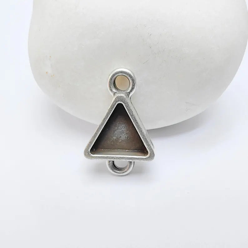 2 Triangle Bezel Connector Pendant, Geometric Open Back Design, Antique Copper Plated, 10mm, G37741