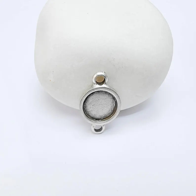 2 Round Bezel Connector, Double Loop Cabochon Blank, Epoxy Setting, Antique Silver Plated 10mm G37749