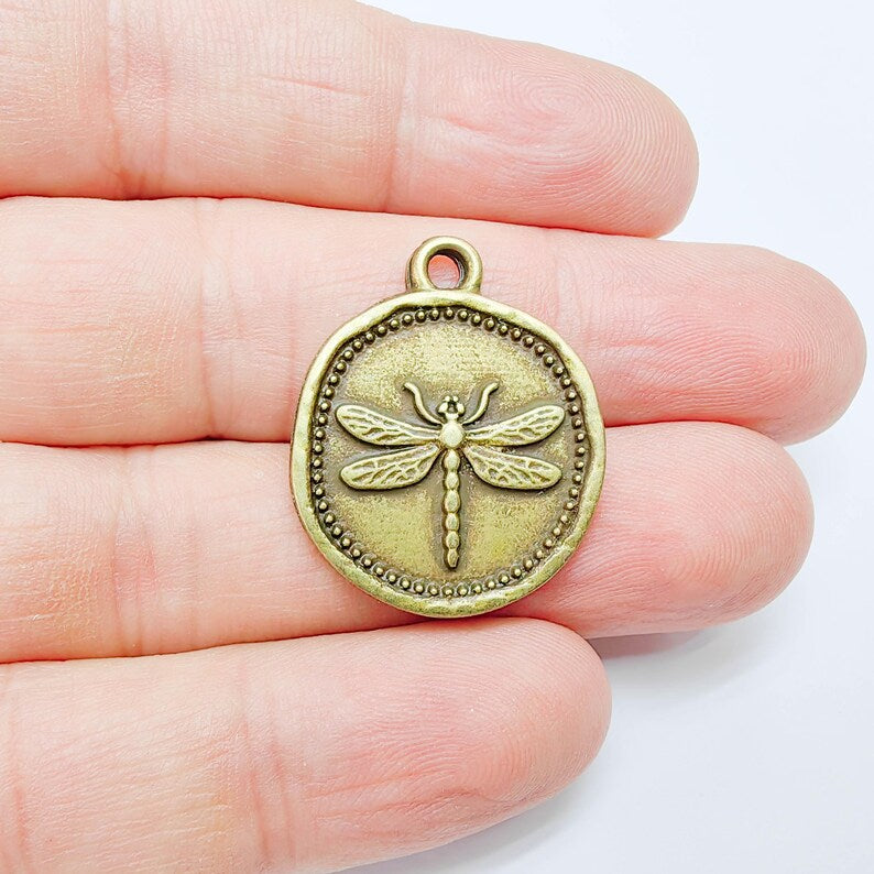 Dragonfly Charm Pendant, Round Botanical Coin Design, Copper Plated, 29x24mm, G37750
