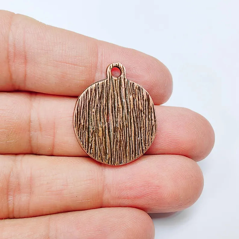 Dragonfly Charm Pendant, Round Botanical Coin Design, Antique Copper Plated, 29x24mm G37754