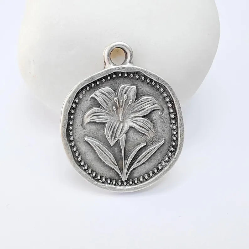 Lily Flower Charm Pendant, Botanical Floral Design, Antique Silver Plated, Round Shape, 28x24mm, G37774