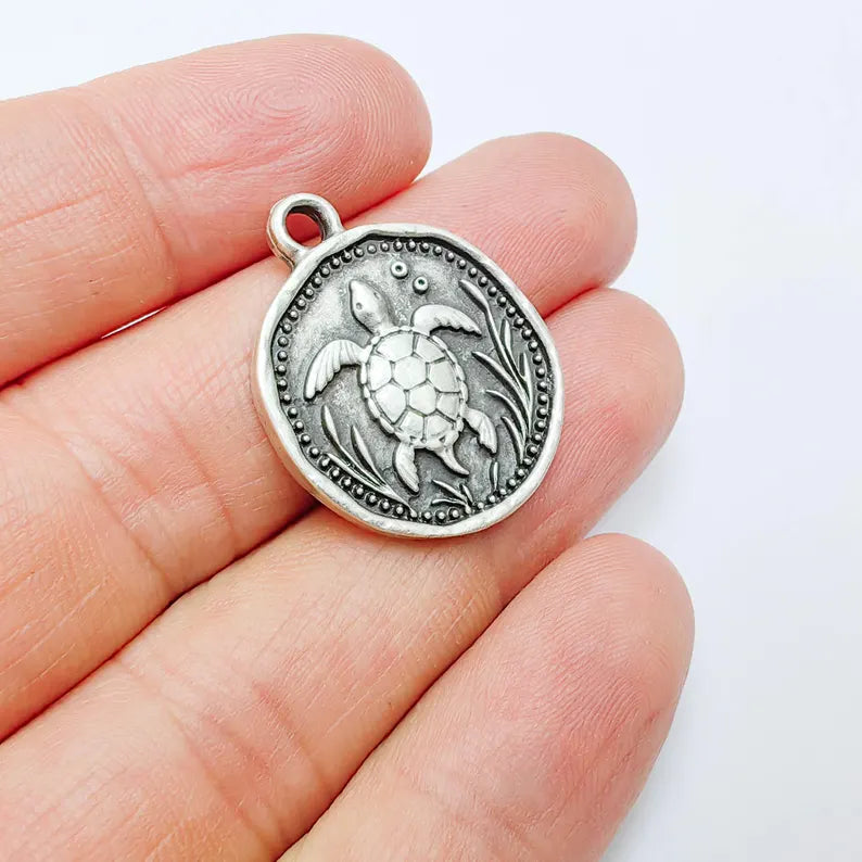 Sea Turtle Charm Pendant, Marine Animal Design, Antique Silver Plated, Round Shape, 28x24mm, G37777