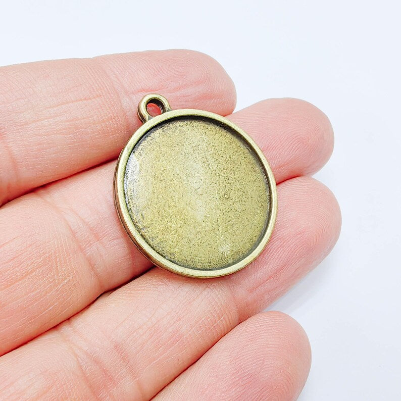 Round Bezel Pendant, 25mm Inner Size, Antique Bronze Plated, Zamac Jewelry Finding, 31x26mm, G37780