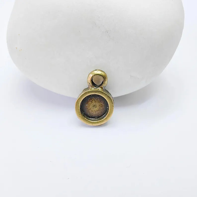 4 Round Bezel Pendant Blank, Circular Design, Antique Bronze Plated, 10mm Bezel, G37789