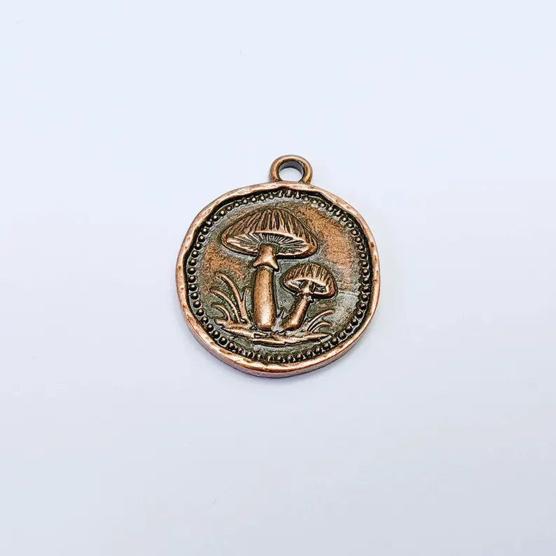 Mushroom Charm, Botanical Nature Design, Antique Copper Plated, Round Shape, 34x24mm, G37808