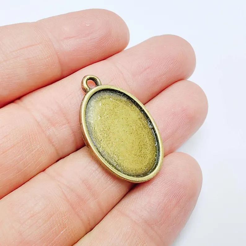 Oval Bezel Pendant, 25x18mm Inner Size, Antique Bronze Plated Zamac Jewelry Finding, G37816