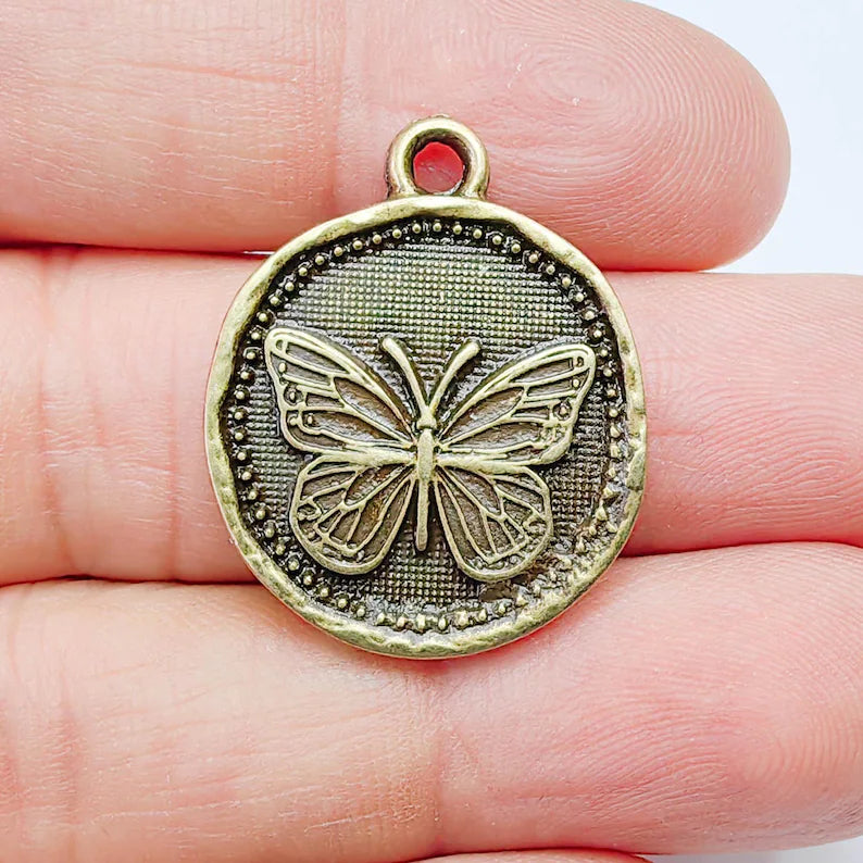 Buterfly Charm Pendant, Detailed Insect Design, Antique Bronze Plated, Round Shape, 28x24mm, G37796