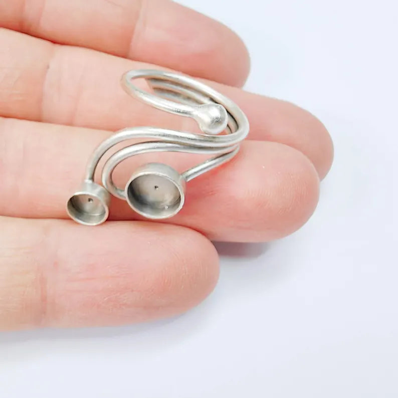 Adjustable Double Bezel Ring Base, Round Blank, Antique Silver Plated Brass 6mm, 8mm G37811