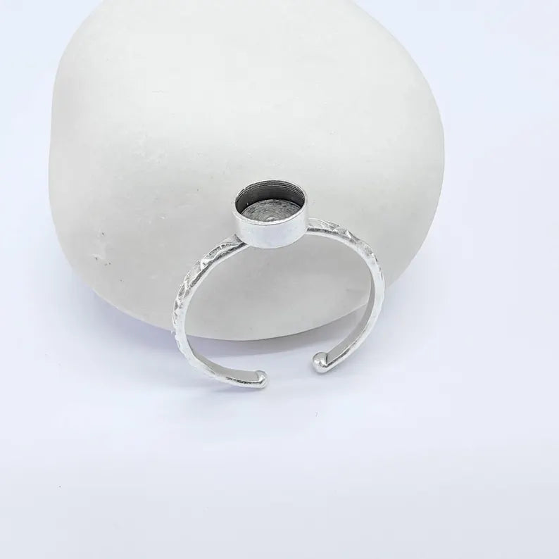 Adjustable Ring Base with Round Bezel, Textured Band, Antique Silver Plated Brass, 6mm, G37818