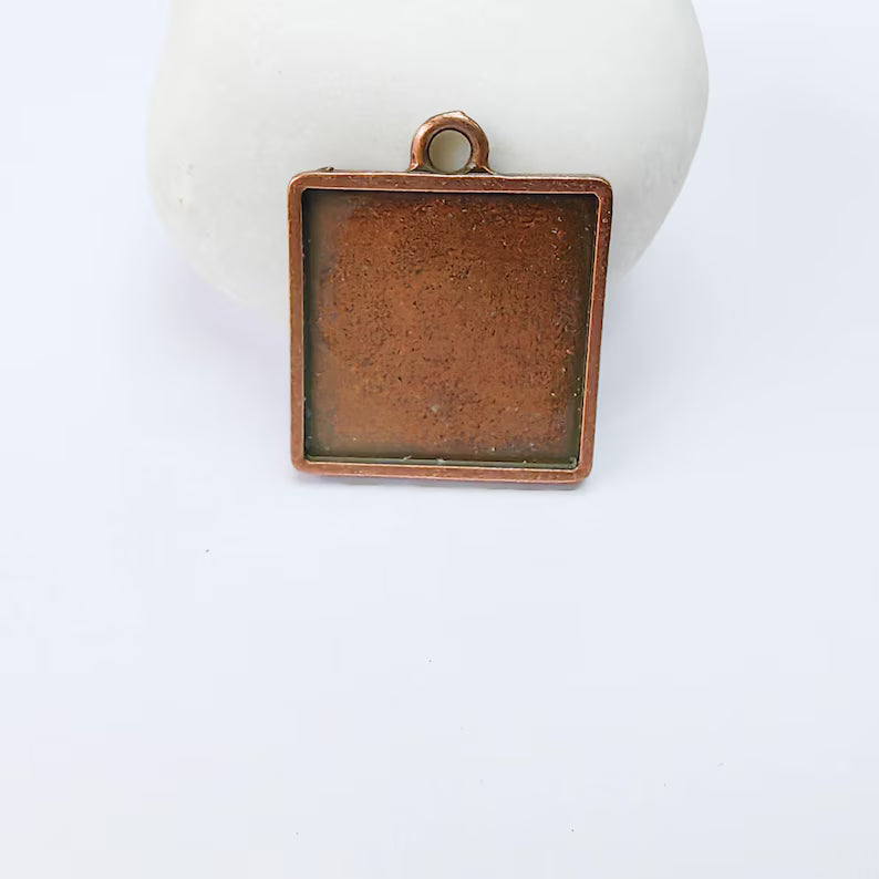 Square Bezel Pendant, 20x20mm Inner Size, Antique Copper Plated, Zamac Jewelry Finding, 26x22mm, G37822