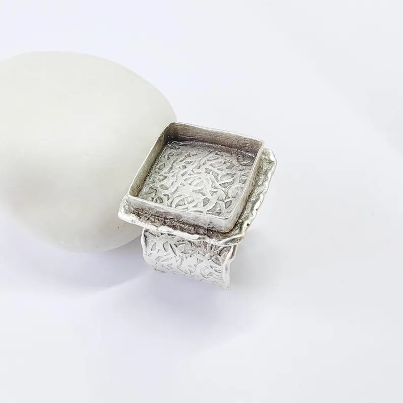 Adjustable Ring Base with Square Bezel, Textured Band, Antique Silver Plated Brass, 20mm, G37834