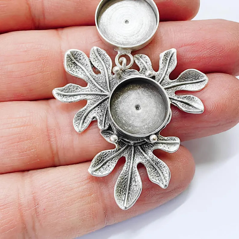 Double Leaf Bezel Pendant, 16mm and 14mm Round Settings, 62x38mm, G37842