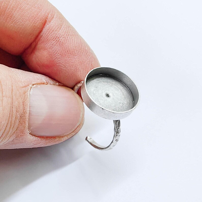 Adjustable Ring Base with Round Bezel, Textured Band, Antique Silver Plated Brass, 6mm, G37818 (Copy)