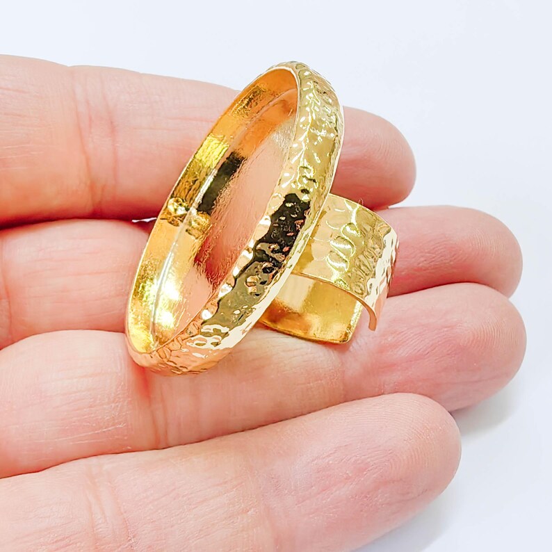 Hammered Ring Blank Setting Cabochon Base Mounting Adjustable Bezel 35mm Shiny Gold Plated G37848