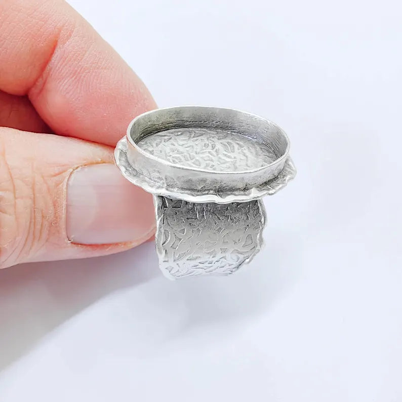 Ring Base 25x18mm Oval Bezel, Wide Textured Band, Adjustable Antique Silver Plated Brass, G37849