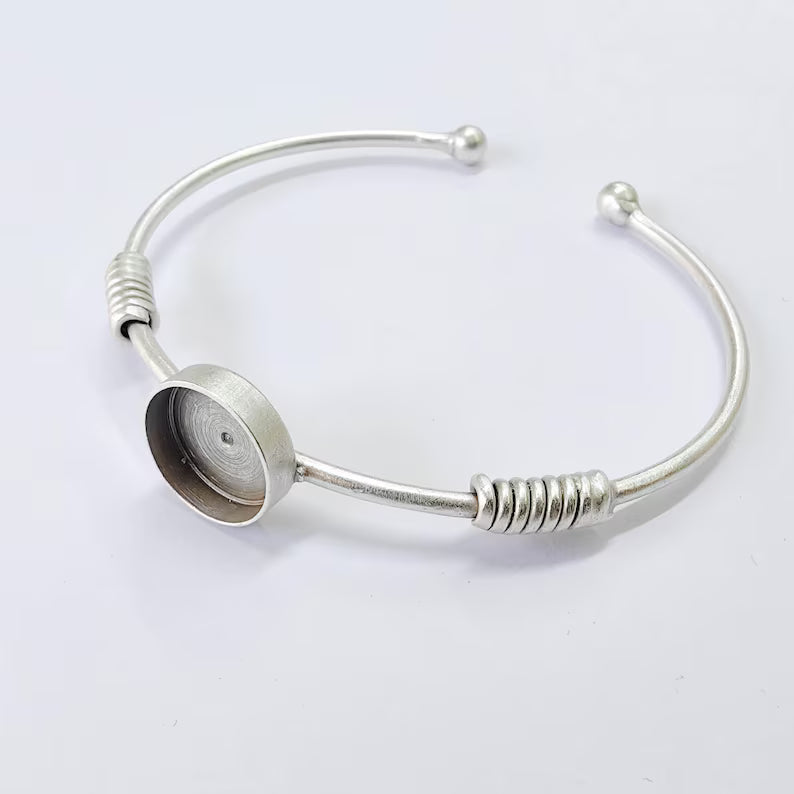 Adjustable Bracelet Blank, 12mm Round Bezel Setting, Open Cuff Base, Cabochon Bracelet, G37851