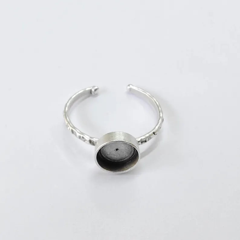 Antique Silver Adjustable Ring Base, 8mm Round Bezel Setting, Minimal Band Design, G37862