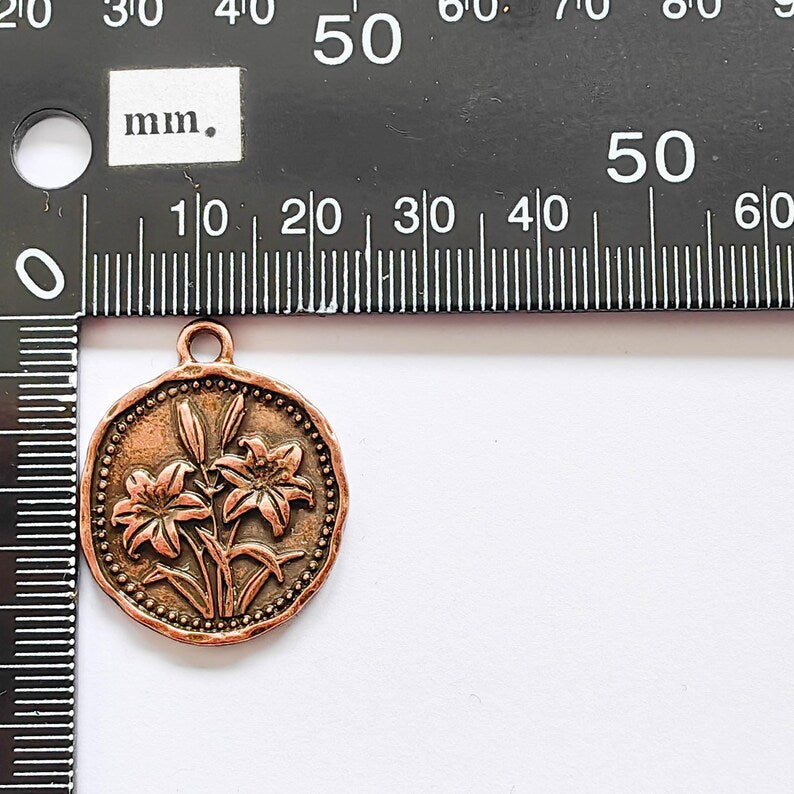 Lily Flower Charm Pendant, Double Sided Botanical Nature Design, Round Shape, 28x24mm, G37868