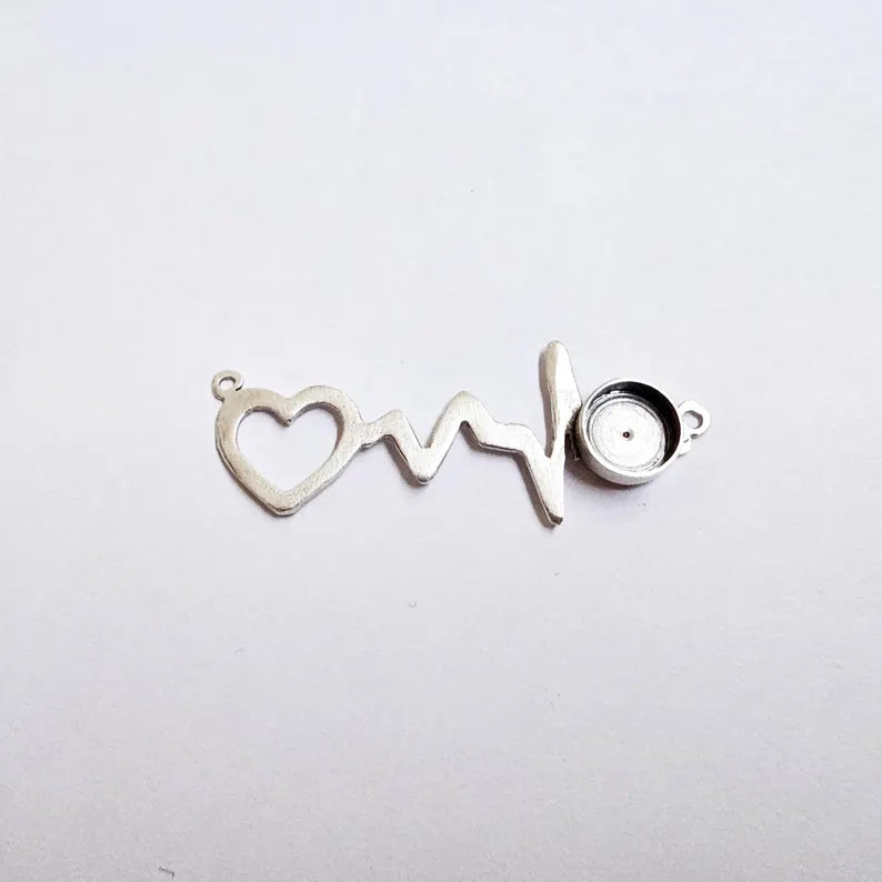 Heartbeat Bezel Connector Pendant, Heart ECG Design, Antique Silver Plated, 8mm, G37869