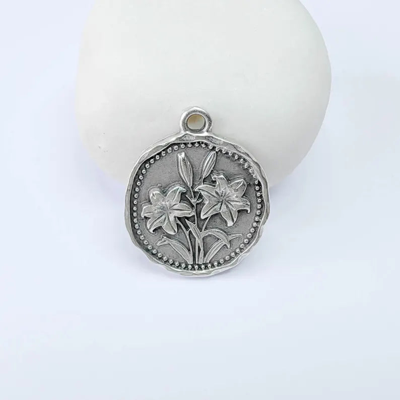 Lily Flower Charm Pendant, Double Sided Botanical Design, Antique Silver Plated, 28x24mm, G37871