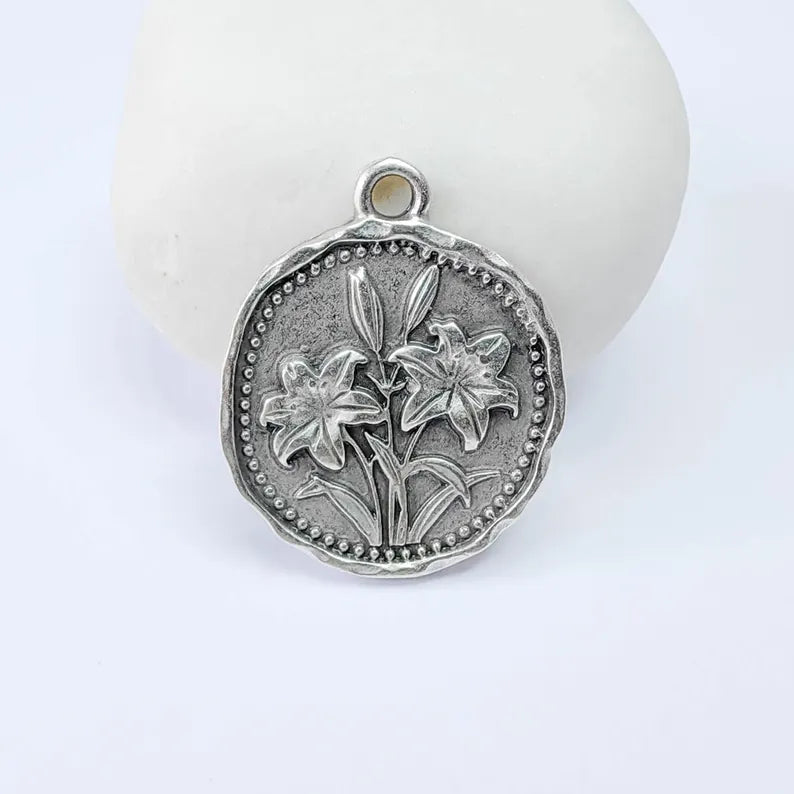 Lily Flower Charm Pendant, Double Sided Botanical Design, Antique Silver Plated, 28x24mm, G37871