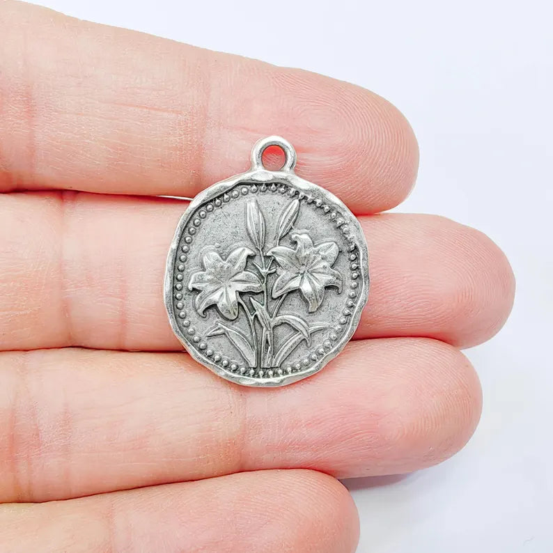 Lily Flower Charm Pendant, Double Sided Botanical Design, Antique Silver Plated, 28x24mm, G37871